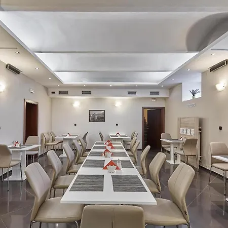 Adria 3* Karlovy Vary