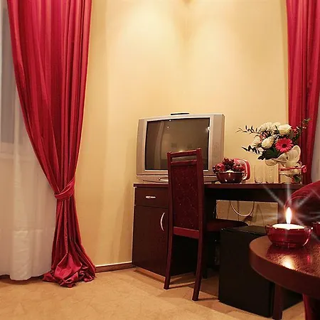 Adria Hotel 3*